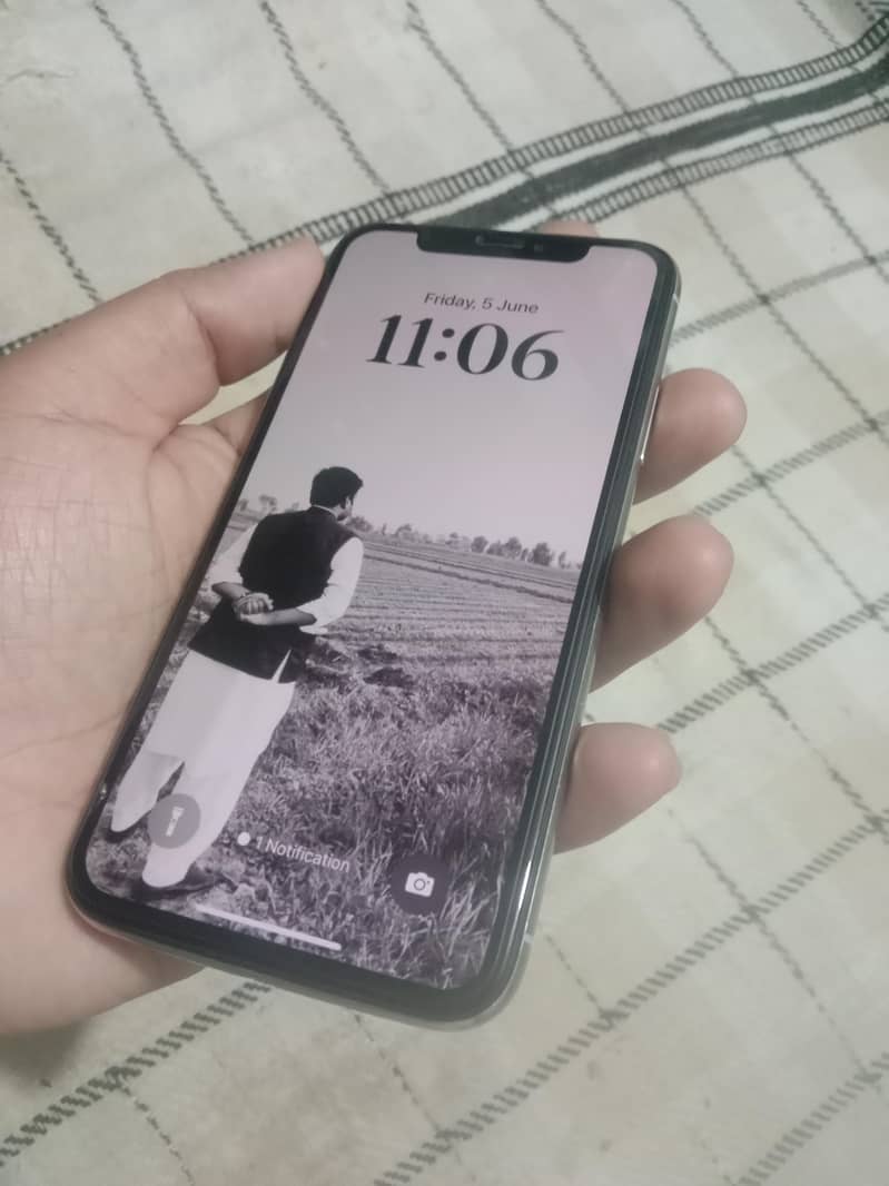 Apple iPhone X 2