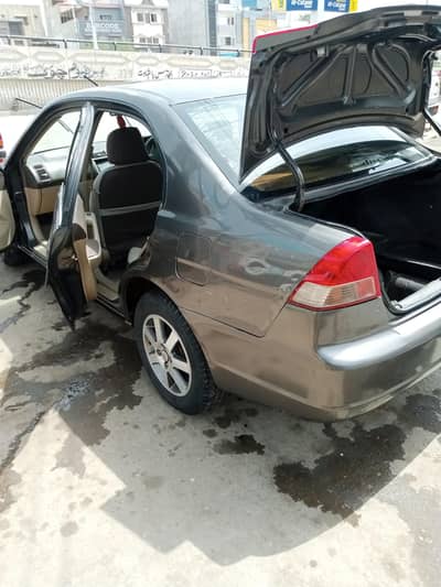 Honda Civic EXi 2005