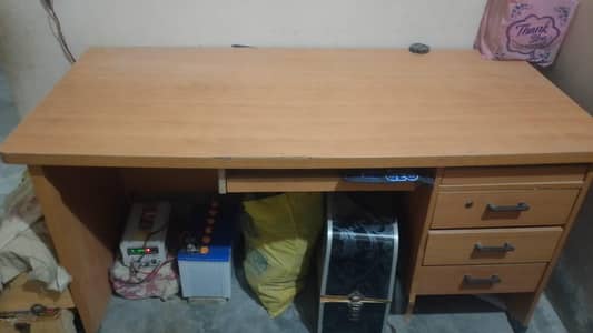 A Table With two Drawer