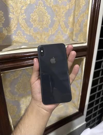 iPhone xs max 256 factory unlocked