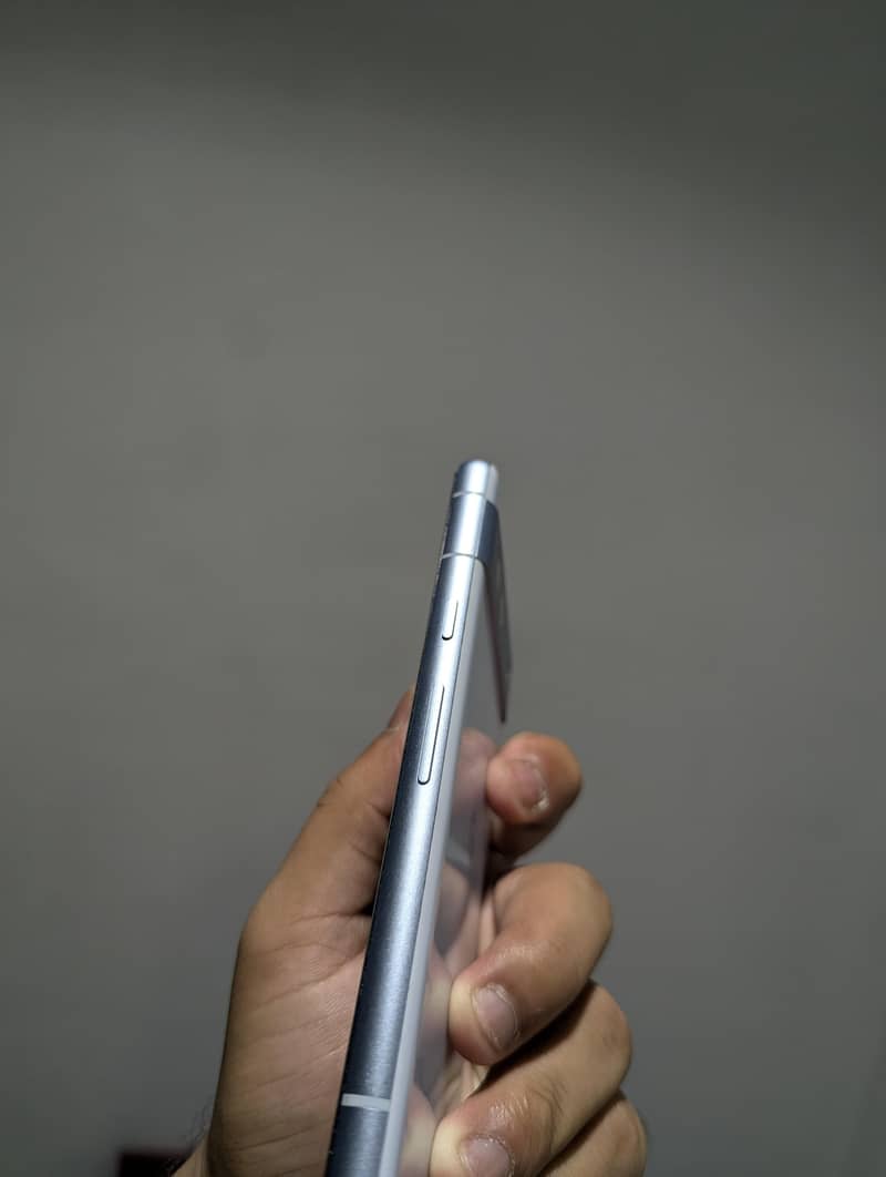 Google Pixel 7a 5