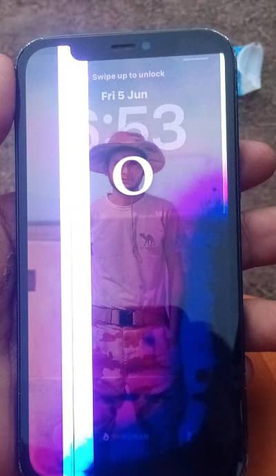 Apple iPhone 12 panel ki zarort ha
