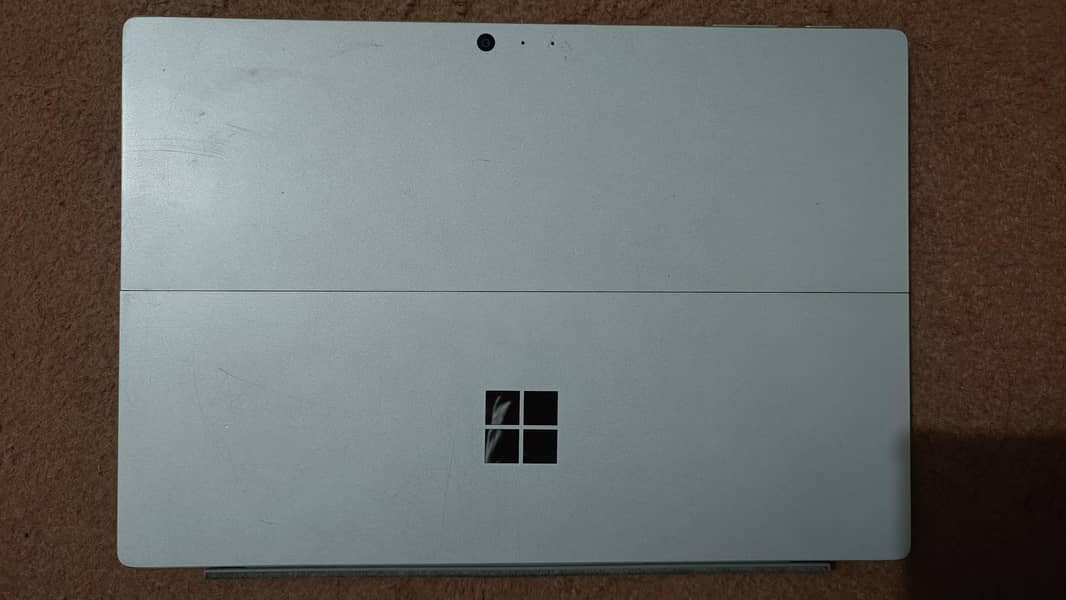 Microsoft Surface Pro 5 10