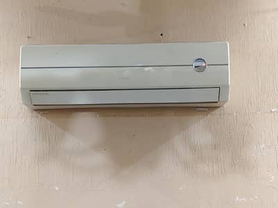Gree 1.5 Ton Split A. C Condition 10/10!!!!
