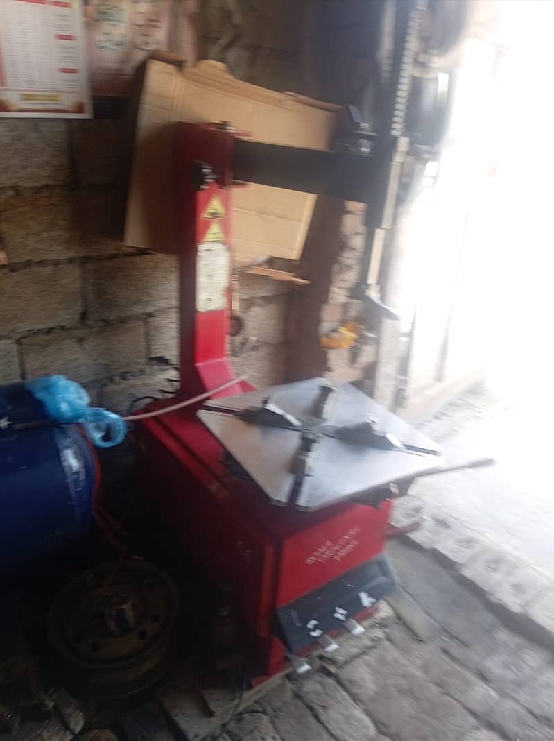 Tyre changer machine 1