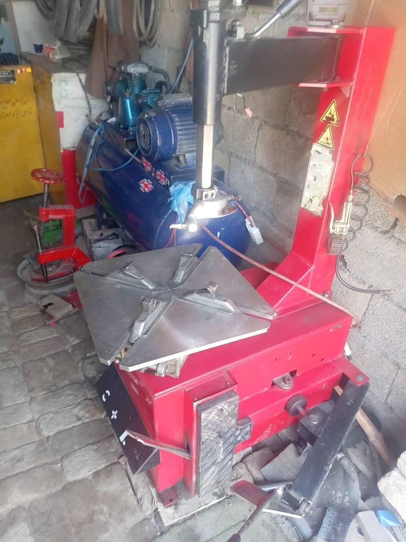 Tyre changer machine 2