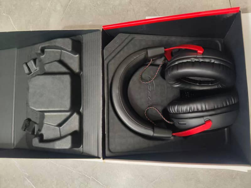 HYPERX CLOUD III – GAMING HEADSET 2