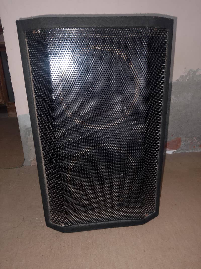 amplifier speaker 0