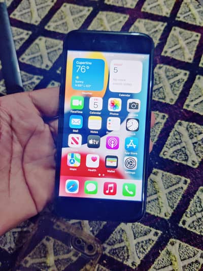 Apple iPhone 7