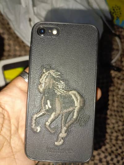Apple iPhone SE