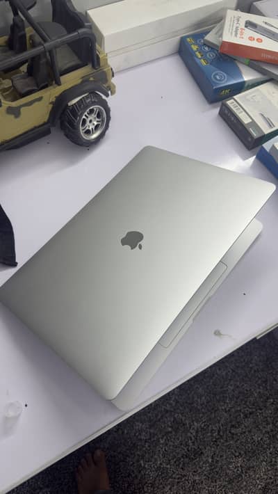 Macbook pro 2019 16inches