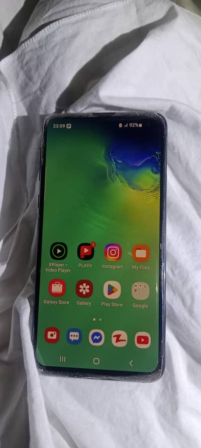 Samsung Mobile S10e