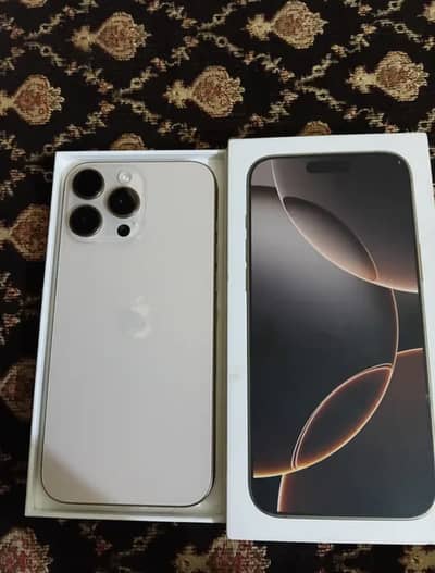 Apple iPhone 16 Pro Max