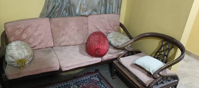 5 seeter 2 sofa sets