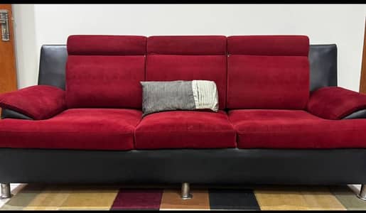 5 seater sofa with spacious seats