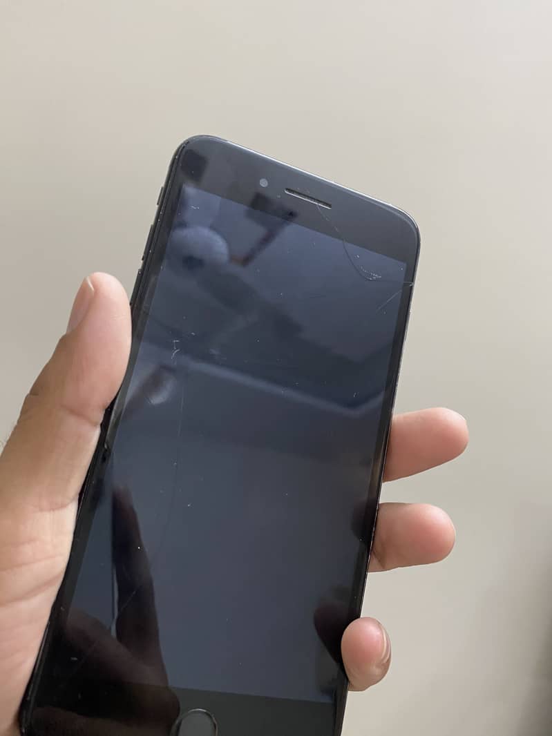 Apple iPhone 7 Plus 4