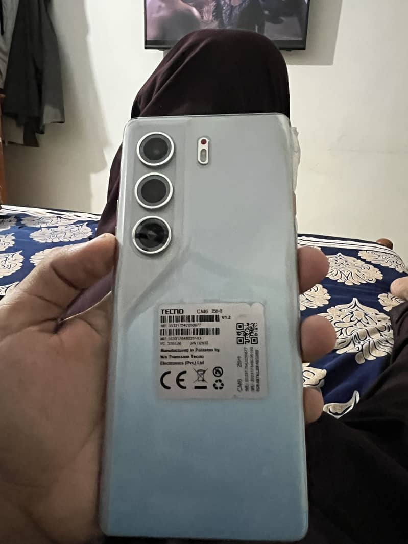 Tecno CAMON 40 Pro 4