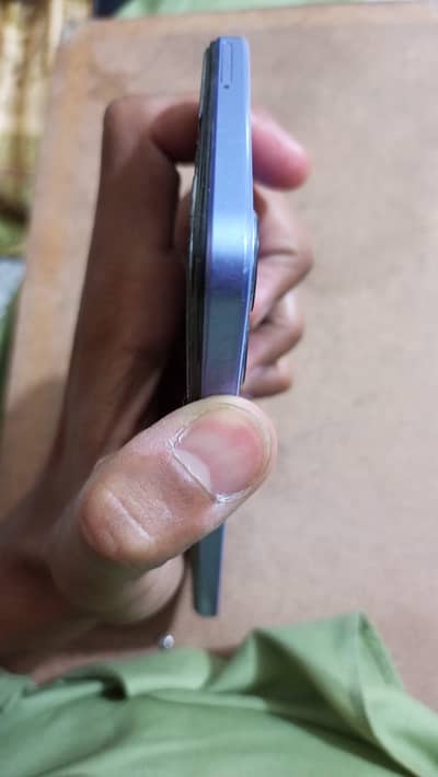 Vivo Y17s