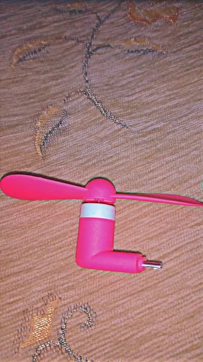 this fan is USB attach on mobile OTG connect