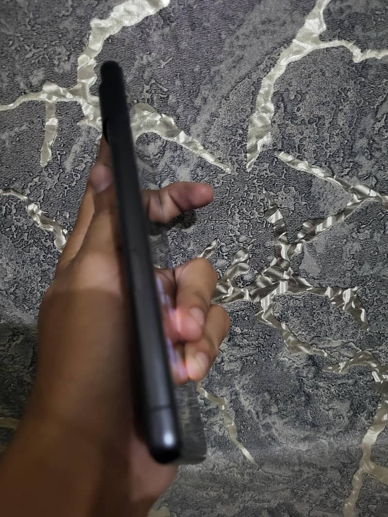 Google Pixel 7 4