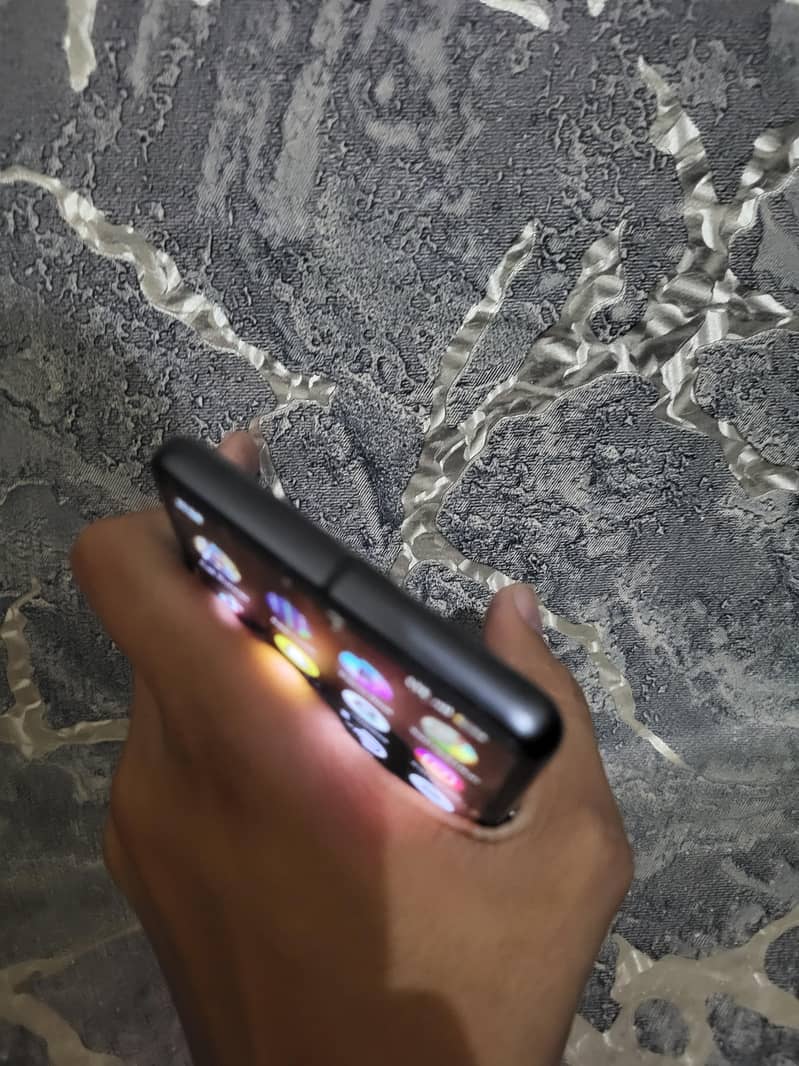Google Pixel 7 5