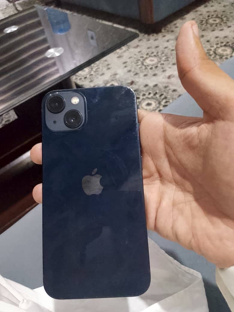 Apple iPhone 13 1