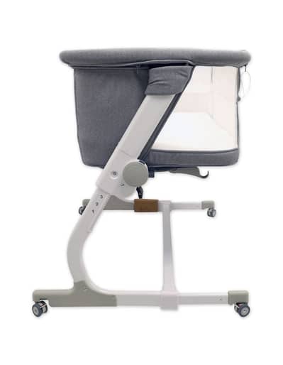 Bambino bedside baby bassinet co-sleeper with wheels and Mesh side