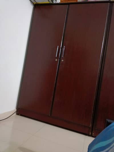 2 door wardrobe  in Lasani