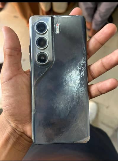 Tecno CAMON 40 Pro