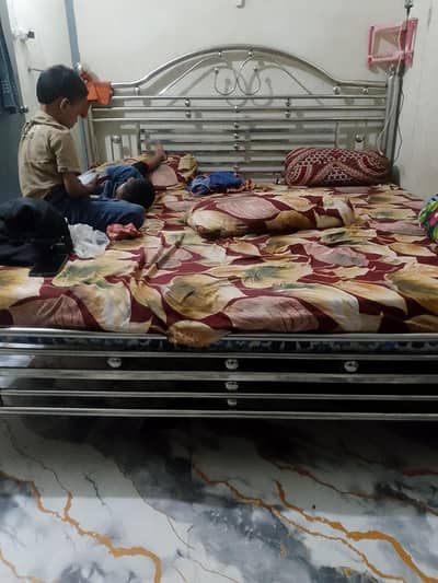 bed for stainless steel bilkul new hai