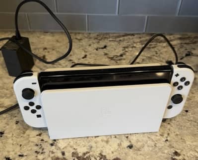 Nintendo switch Oled edition 64 GB