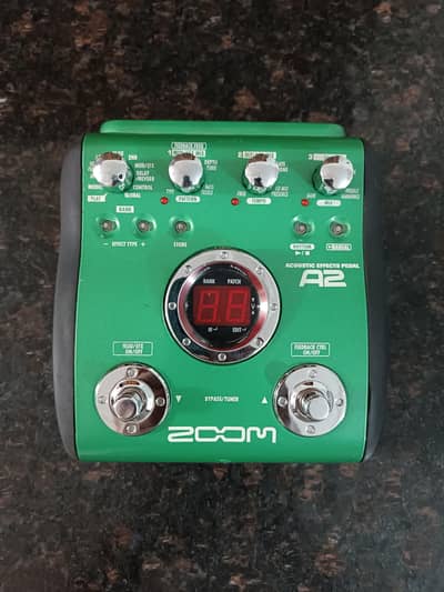 Zoom , Korg , Yamaha , Danelectro , AKG , Marshall , Behringer, SL4