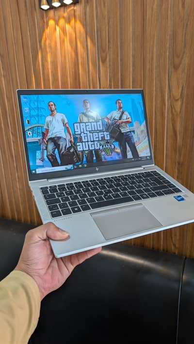 HP EliteBook with gifts Core i5 11th Gen 16GB RAM / 512GB SSD
