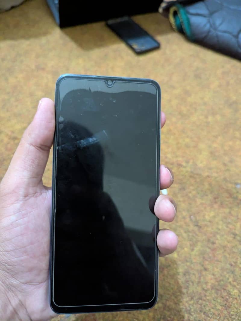 Realme Note 60 4