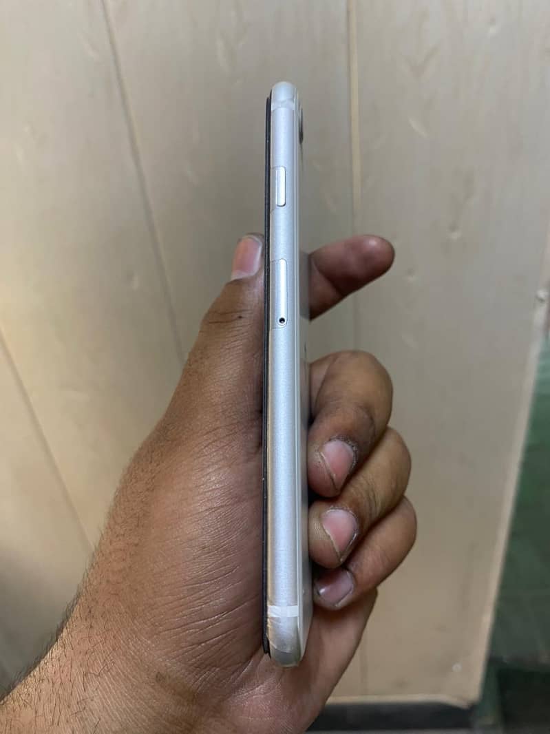 Apple iPhone SE 5