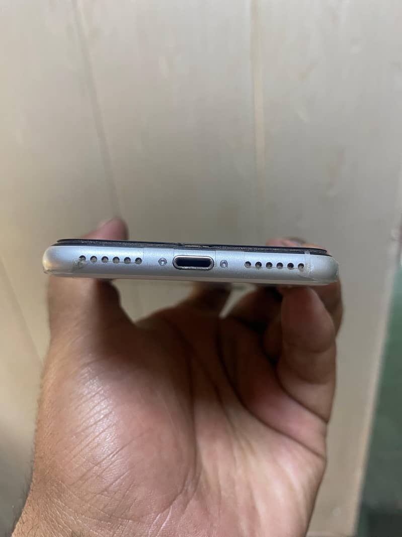 Apple iPhone SE 6