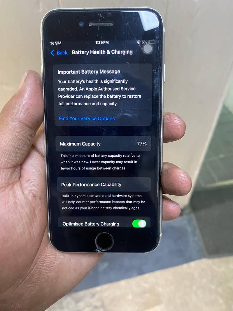 Apple iPhone SE 10