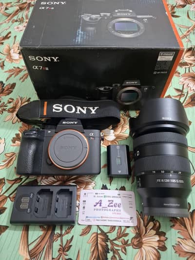 Sony A7R iii  A7R3  with 24-105 F4 G OSS Lense like new 10/10