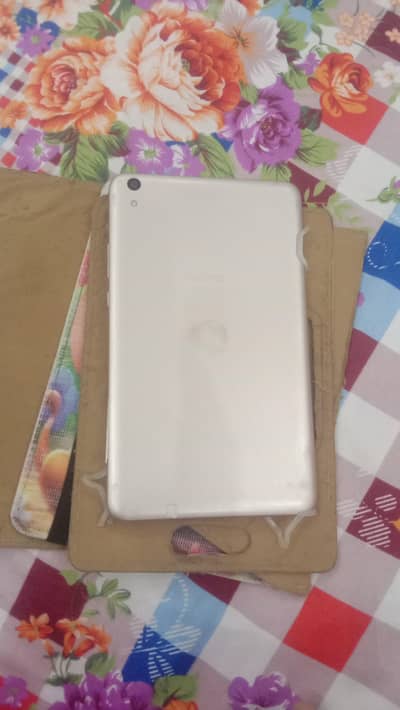 Hawaii tap  ram 4 gb 32