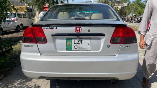 Honda Civic Oriel 2005