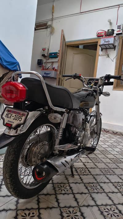 Honda CG125 2021 Special Edition Self start mint condition.