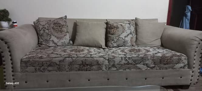 6 Seater Luxury Sofa Set – Excellent Condition