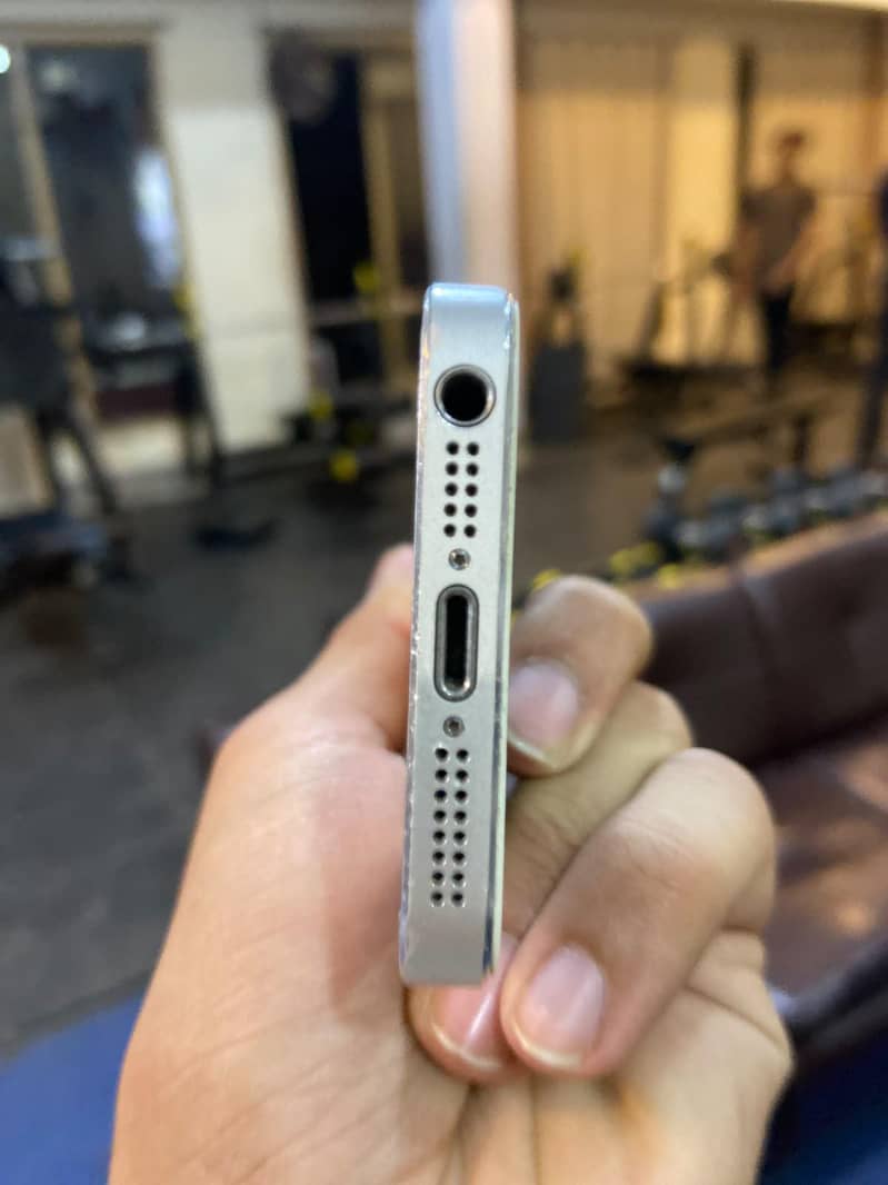 IPhone 5 3