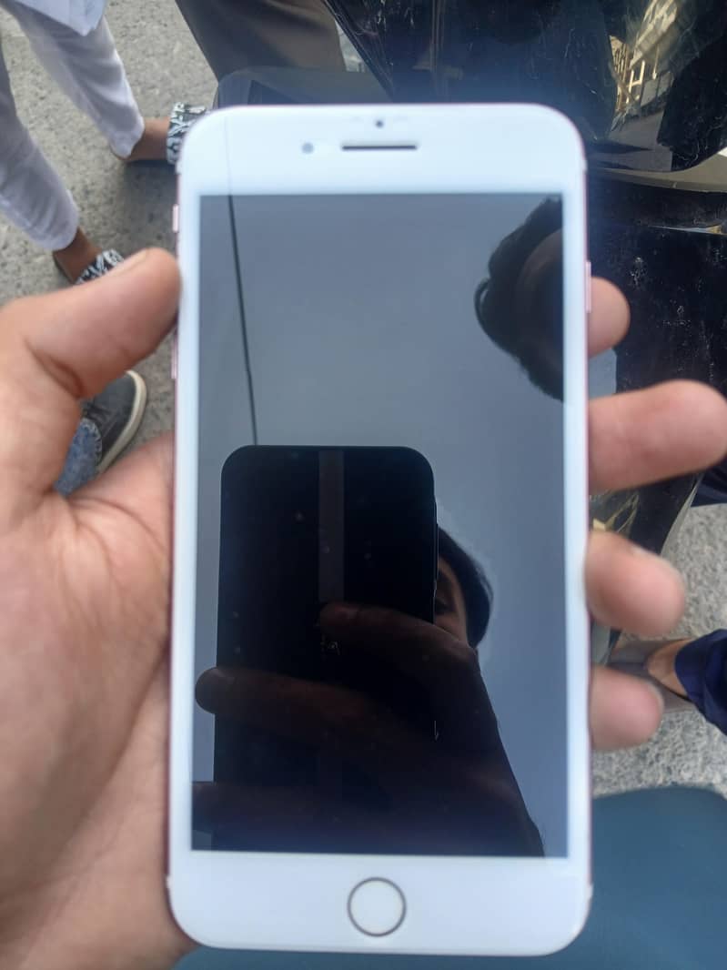 Apple iPhone 7 Plus 4