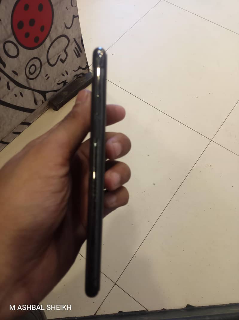 Apple iPhone X 1