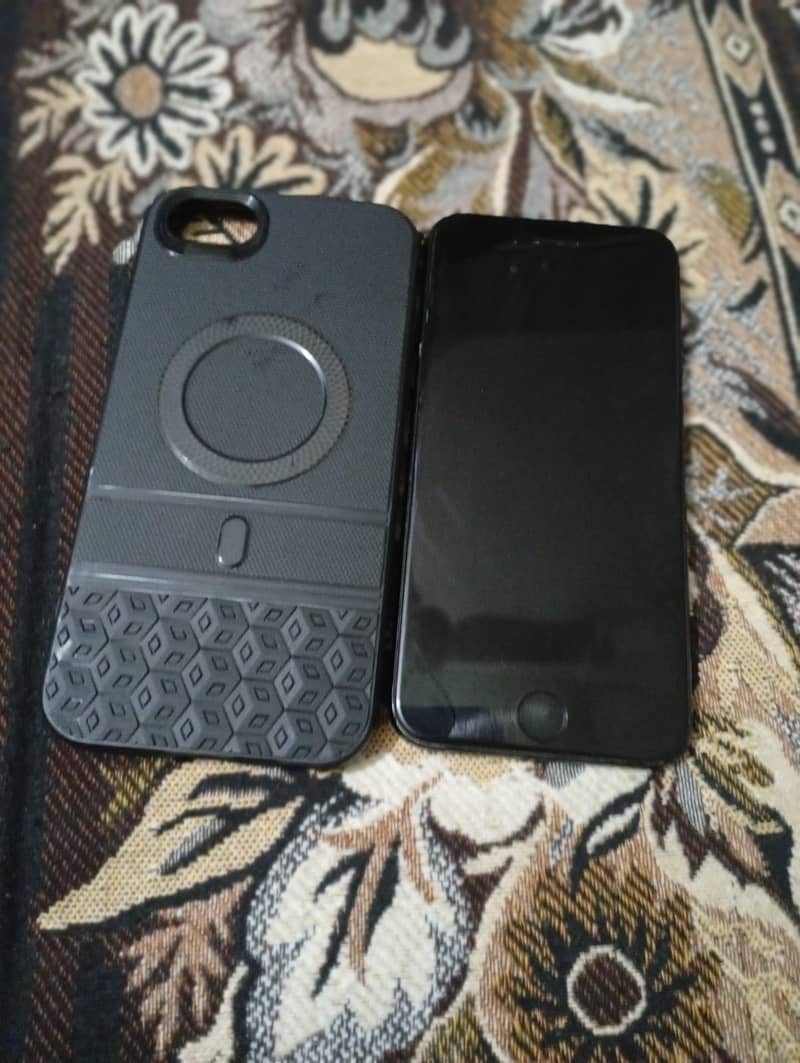 Apple iPhone 7 7