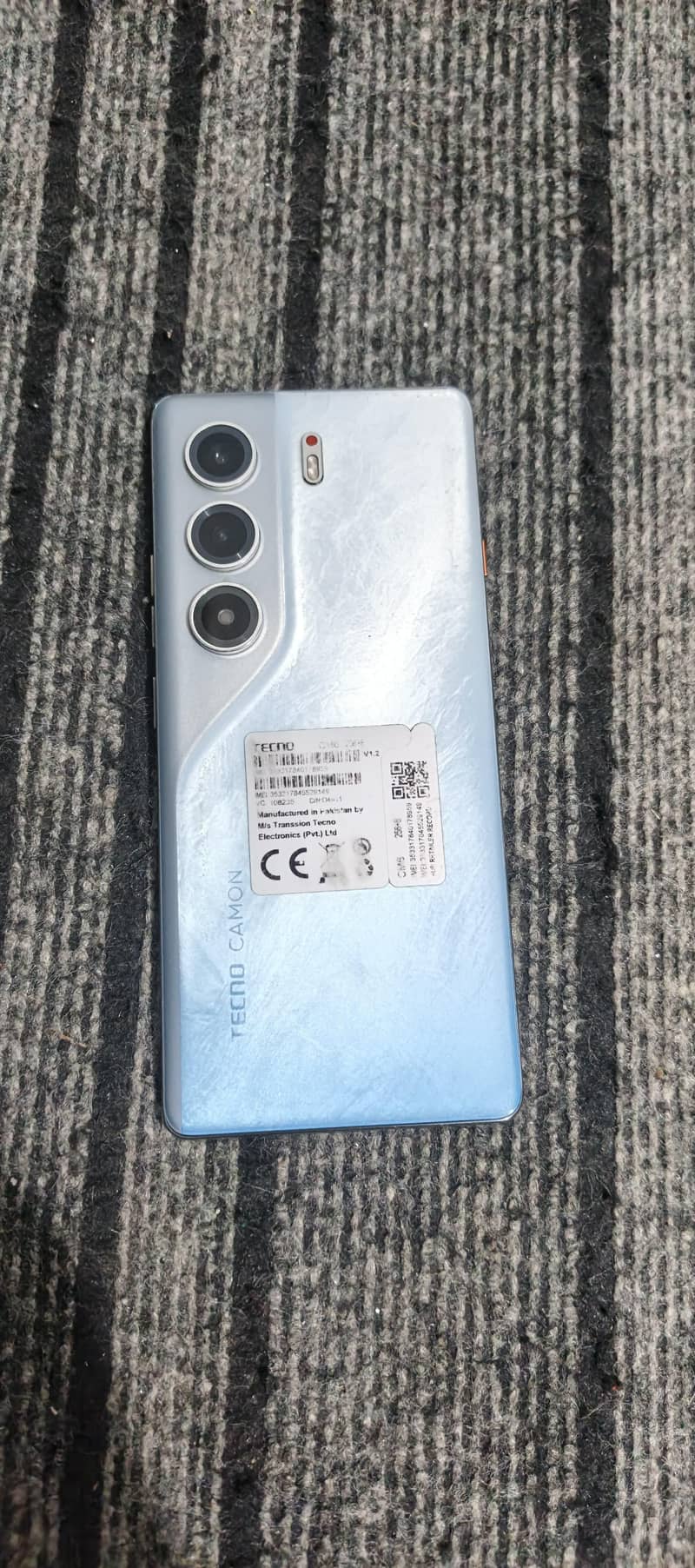 Tecno CAMON 40 Pro 0