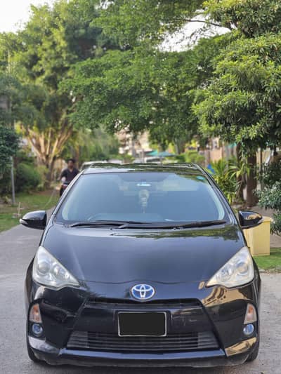 Toyota Aqua S LED 2014