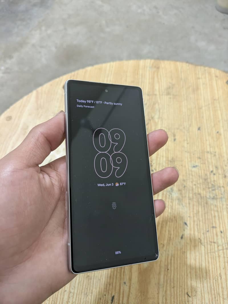 Google Pixel 7a 3