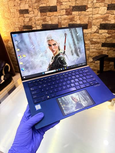 Asus Zenbook i7 8th Gen Dual Screen 2 GB Nvidia Gaming Card